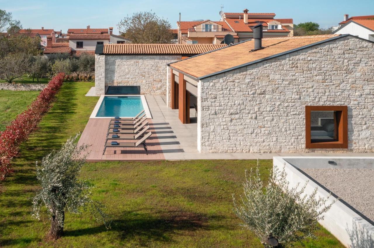 Villa Design Oliba *